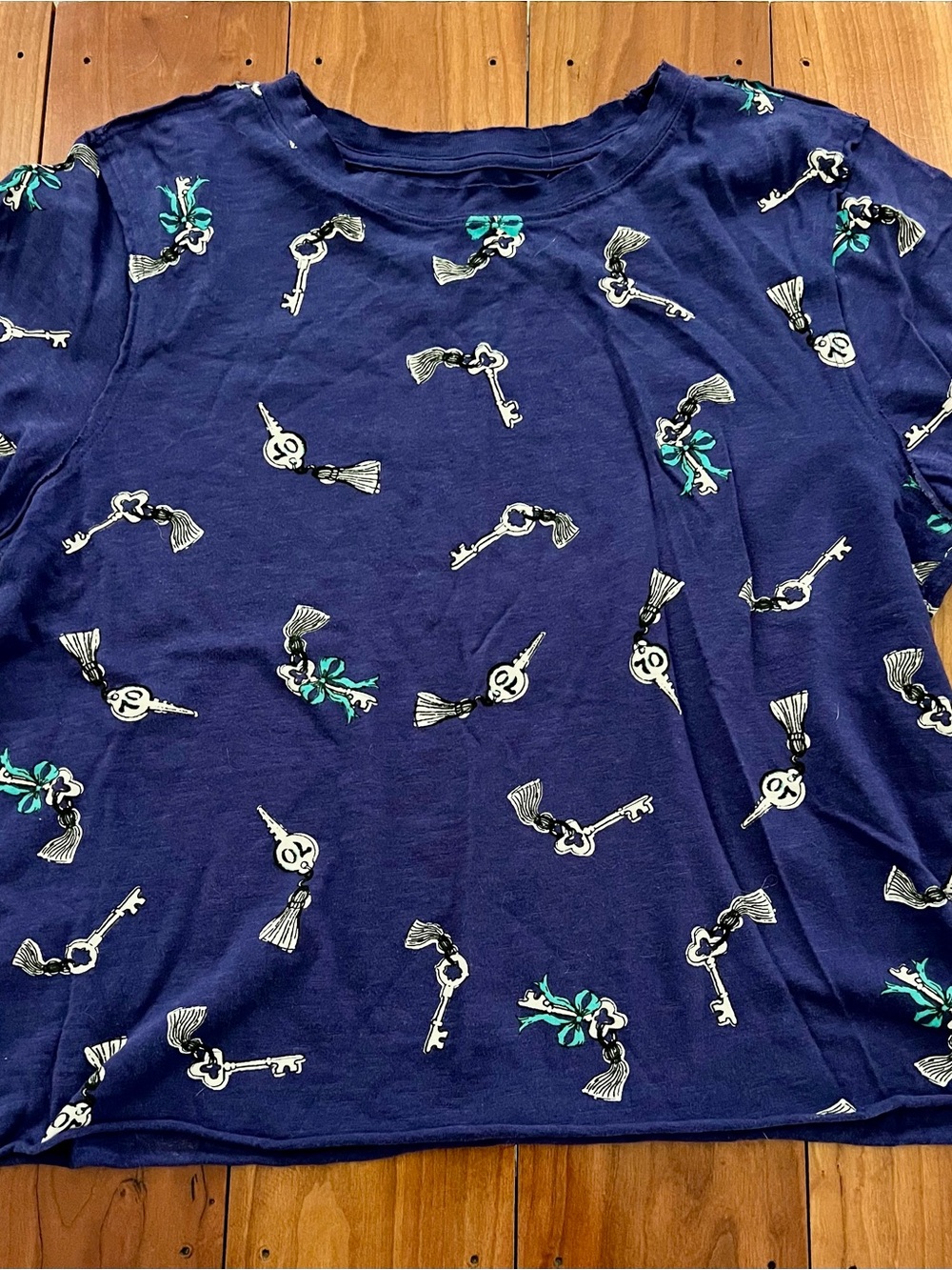Sale!  Key-Print Short Sleeve Tee by Maeve—like new!